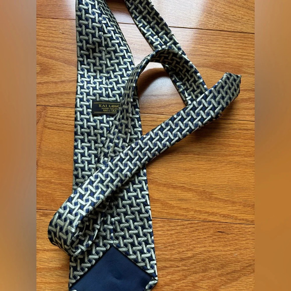KAI LONG Men's Tie Necktie Navy Blue Gold Geometric 100% Silk Classic Luxury - Picture 3 of 5